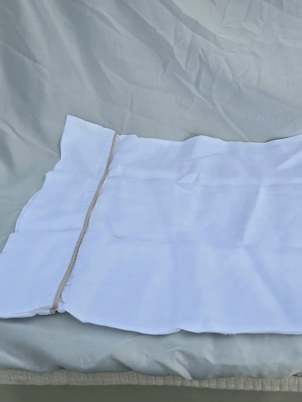 Quince Set Of 2 100% European Linen STANDARD white Toffee Piped Pillow Case